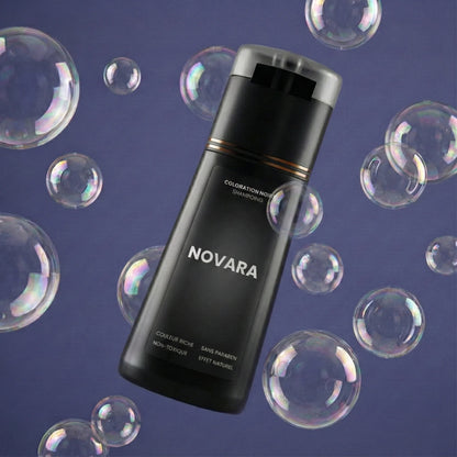 Flacon de shampoing colorant Novara entouré de bulles
